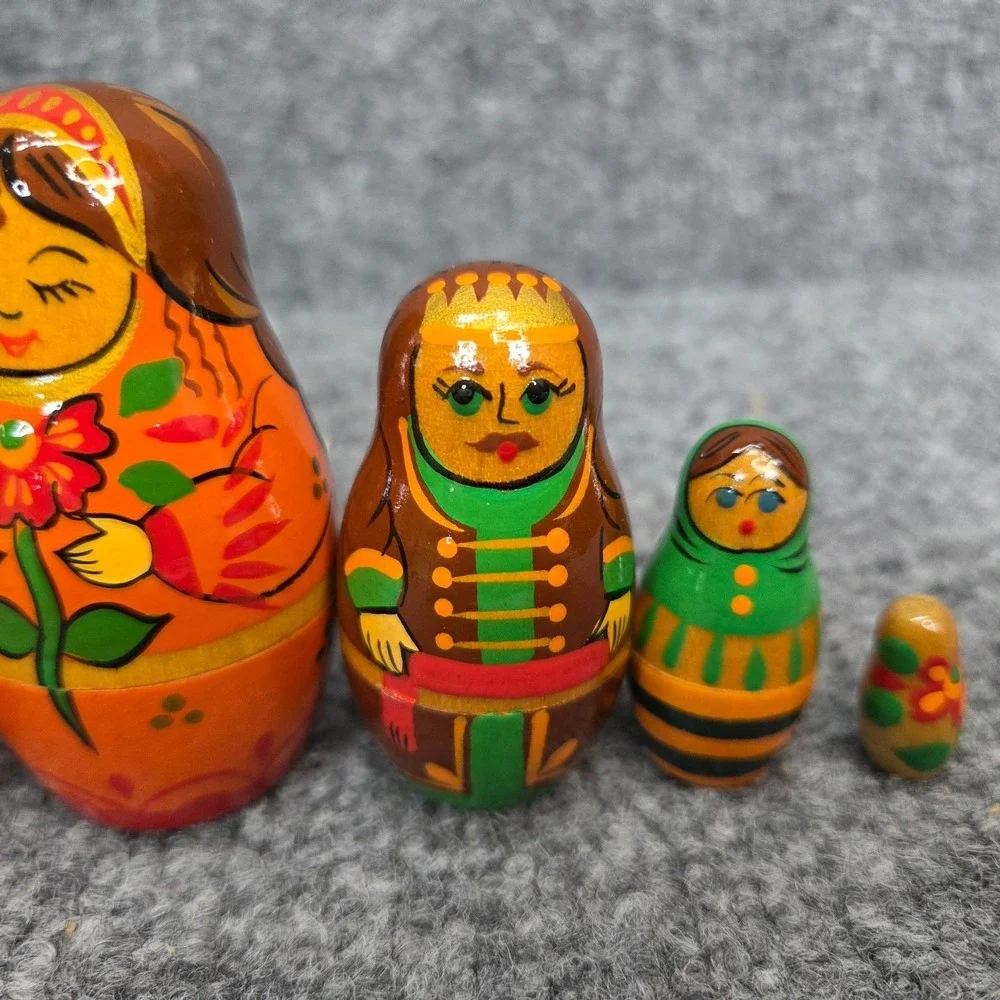 Vintage Belarus Fairy Tale 7pc Matryoshka Nesting Doll The Little Scarlet Flower